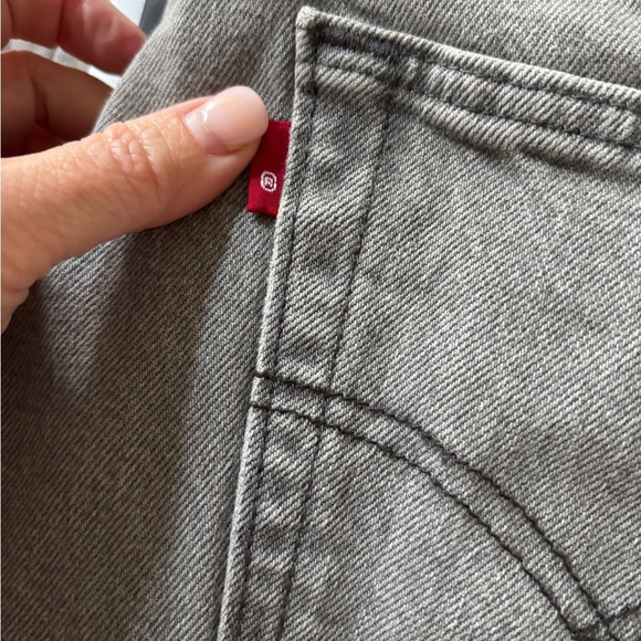 Levi's Gray Relaxed Jeans with Vintage Appeal 501 mens - Picture 3 of 10